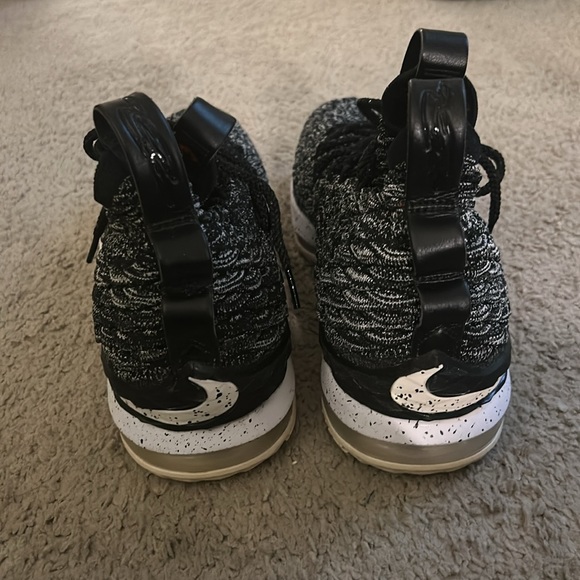 Lebron ashes size 10.5 NIKE - Picture 4 of 4